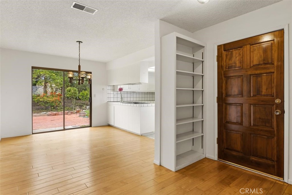 920 Wadsworth Property Photo 8
