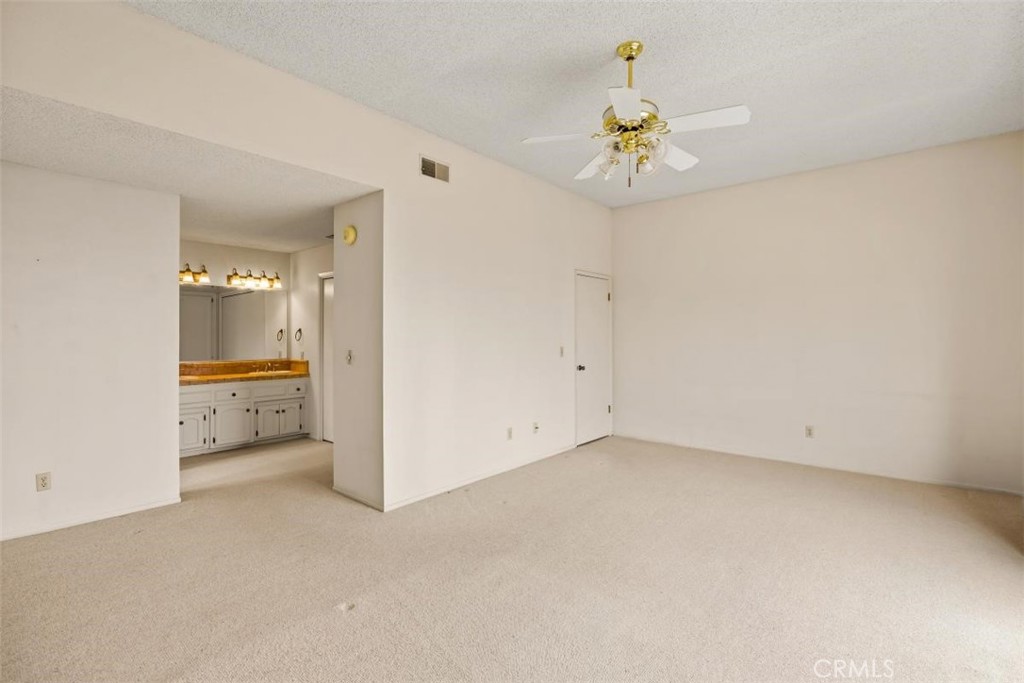 920 Wadsworth Property Photo 19