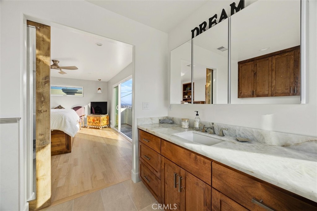961 Fresno Property Photo 35