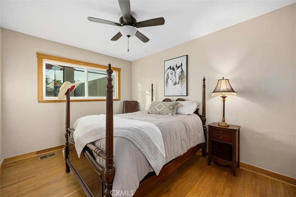 961 Fresno Property Photo 43