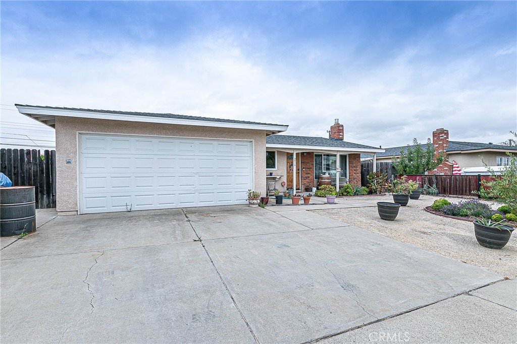 3919 Berrywood Property Photo 2