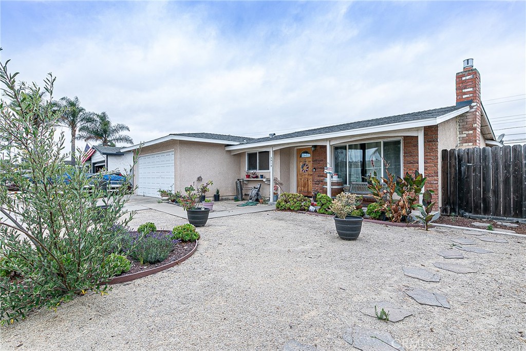 3919 Berrywood Property Photo 4