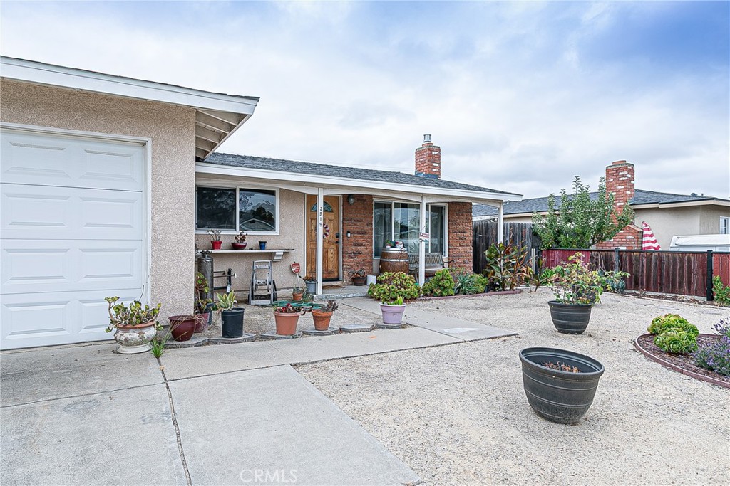 3919 Berrywood Property Photo 5