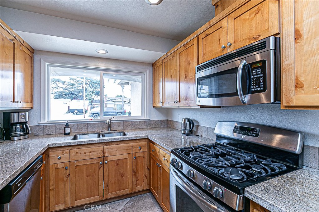 3919 Berrywood Property Photo 10