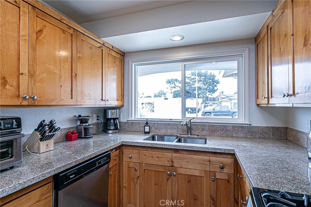 3919 Berrywood Property Photo 12