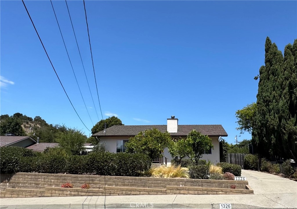 1326 Cecelia Court Property Photo 1