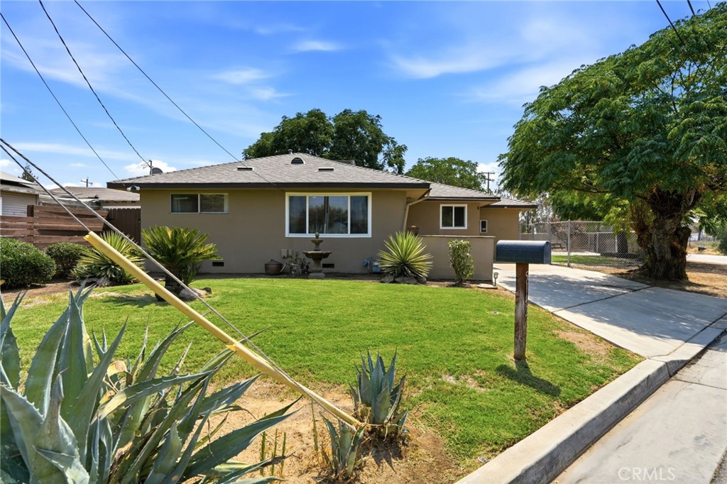 5142 N Polk Property Photo 1
