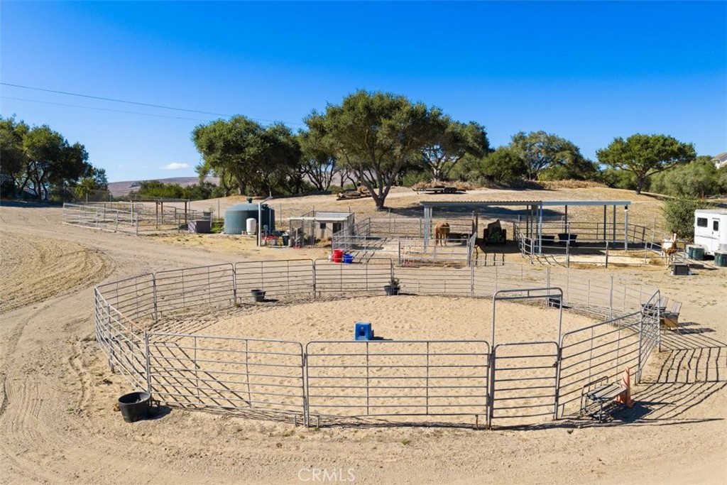 169 Cimarron Property Photo 8