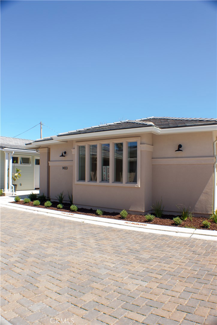1484 Ronald Way Property Photo 5