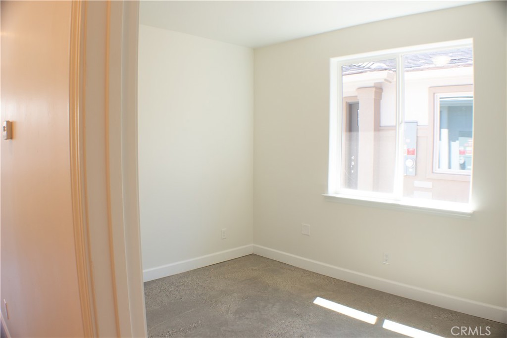1484 Ronald Way Property Photo 32