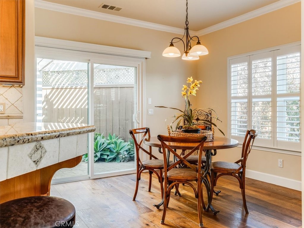 120 Le Point Street Property Photo 12
