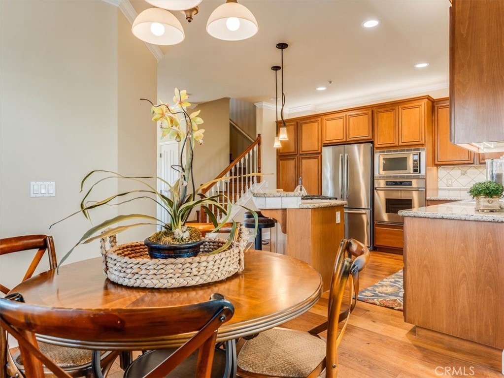 120 Le Point Street Property Photo 13
