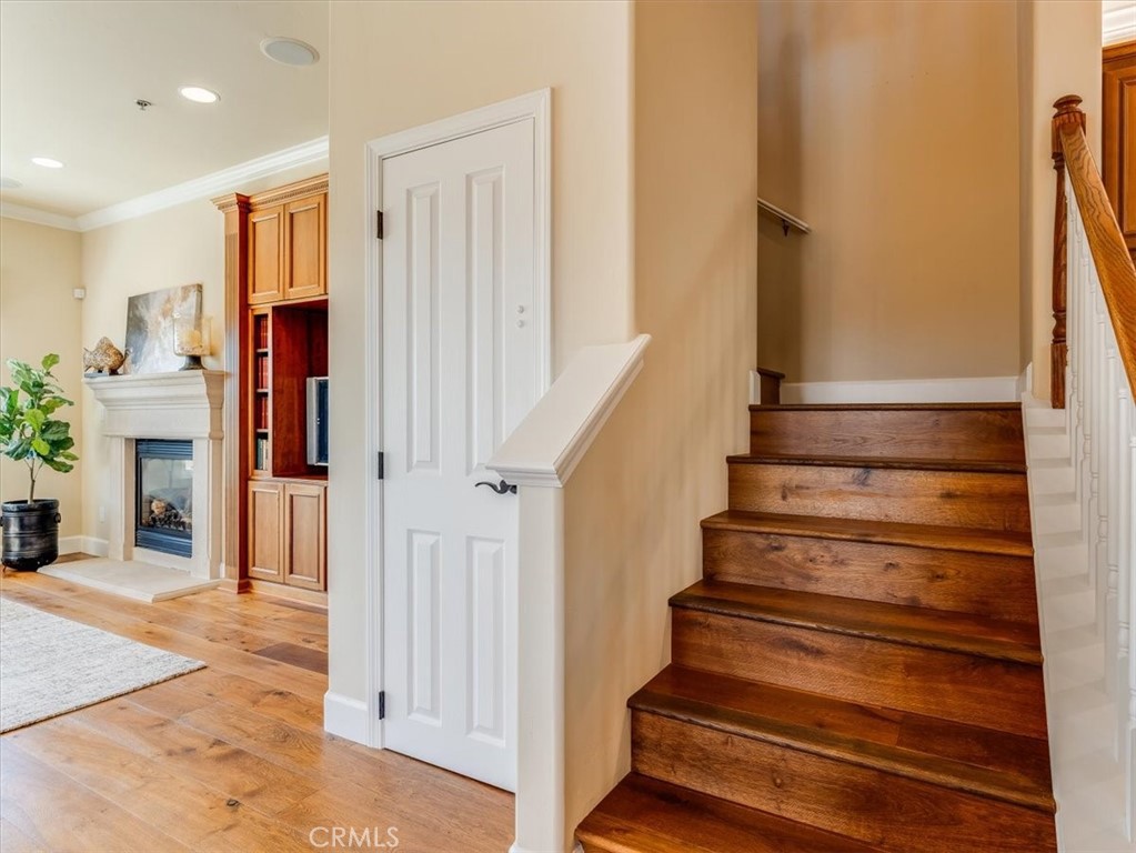 120 Le Point Street Property Photo 18
