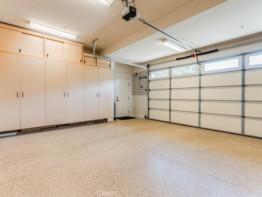 120 Le Point Street Property Photo 32