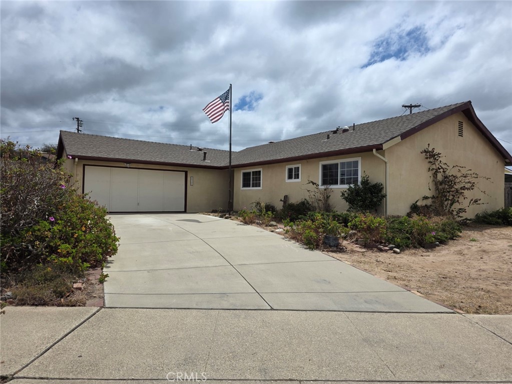 3915 Silver Leaf Property Photo 1