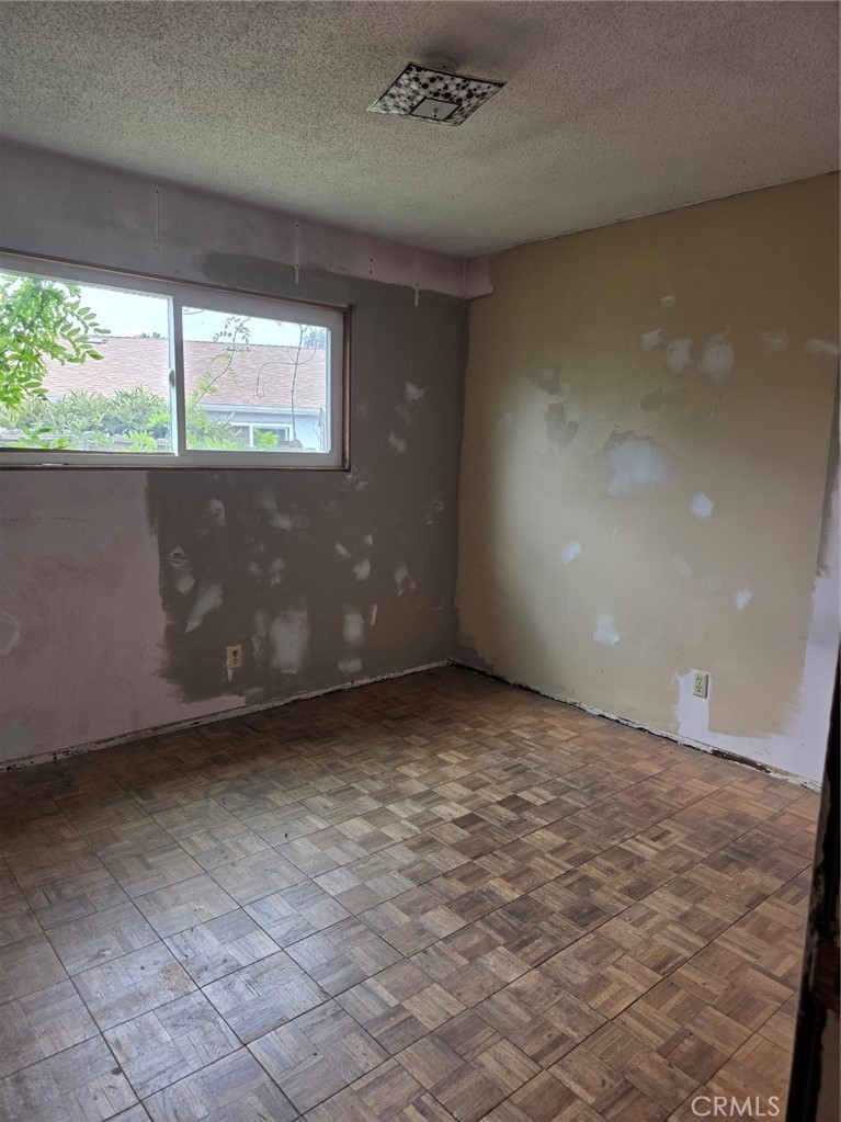 3915 Silver Leaf Property Photo 10