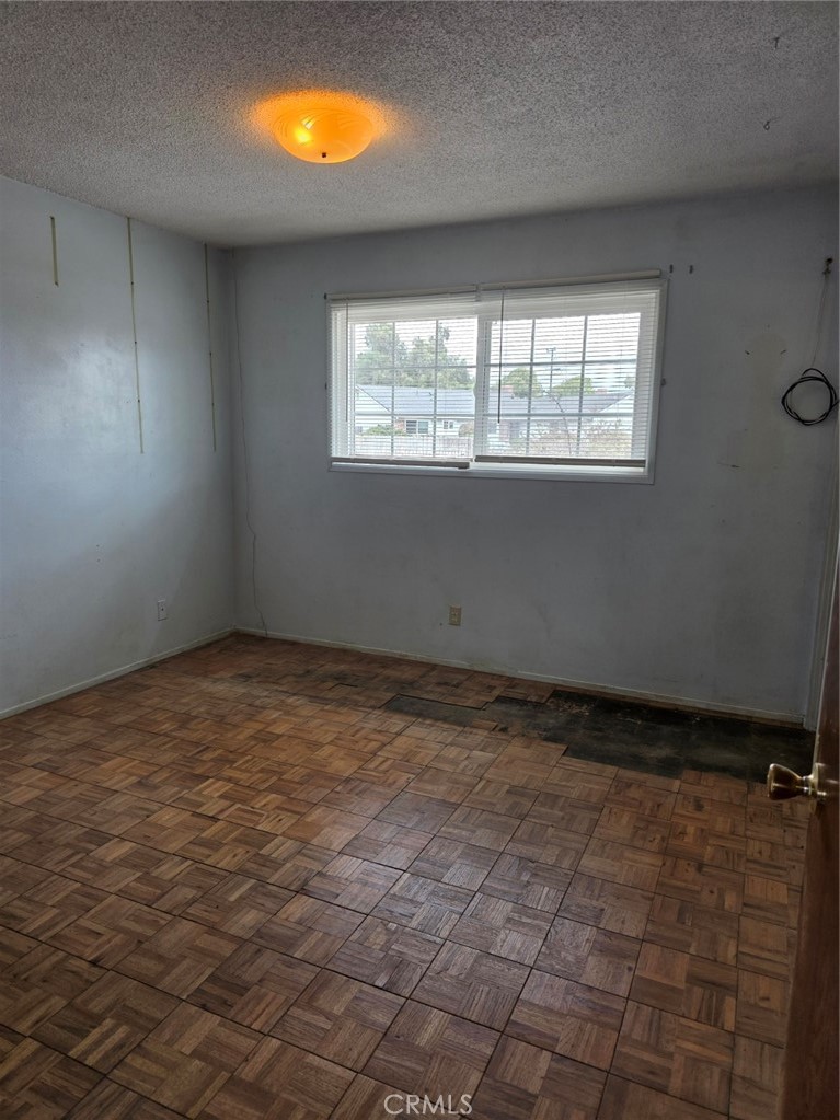 3915 Silver Leaf Property Photo 11