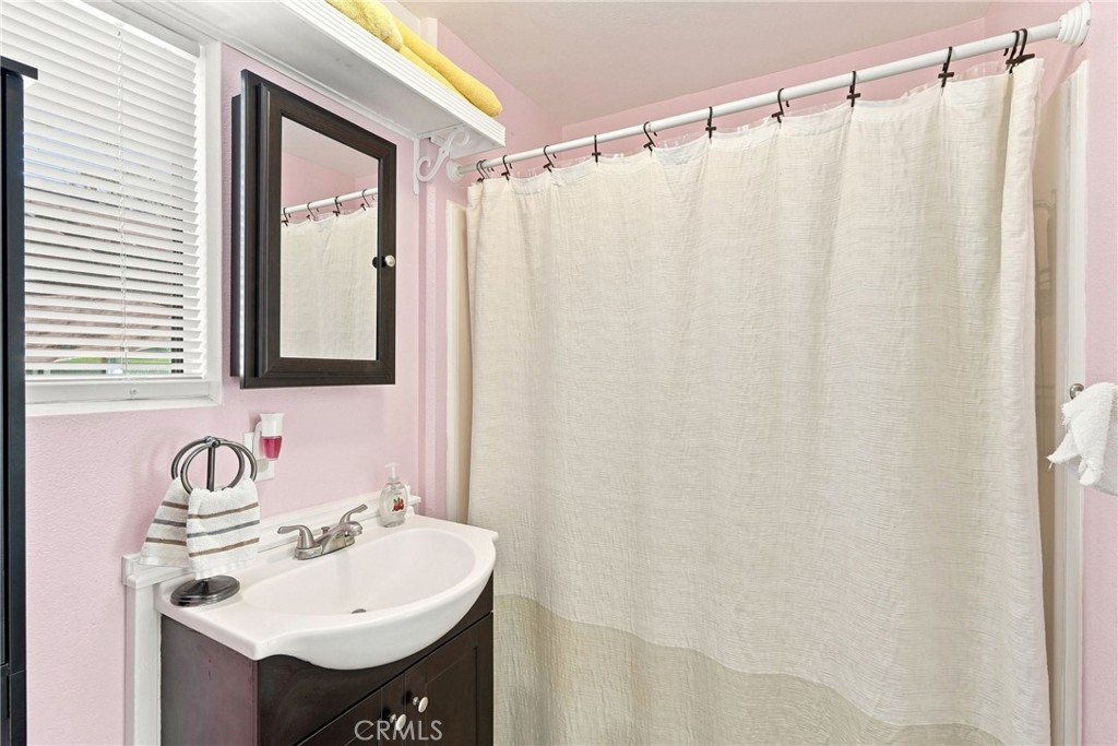 112 W Price Property Photo 14