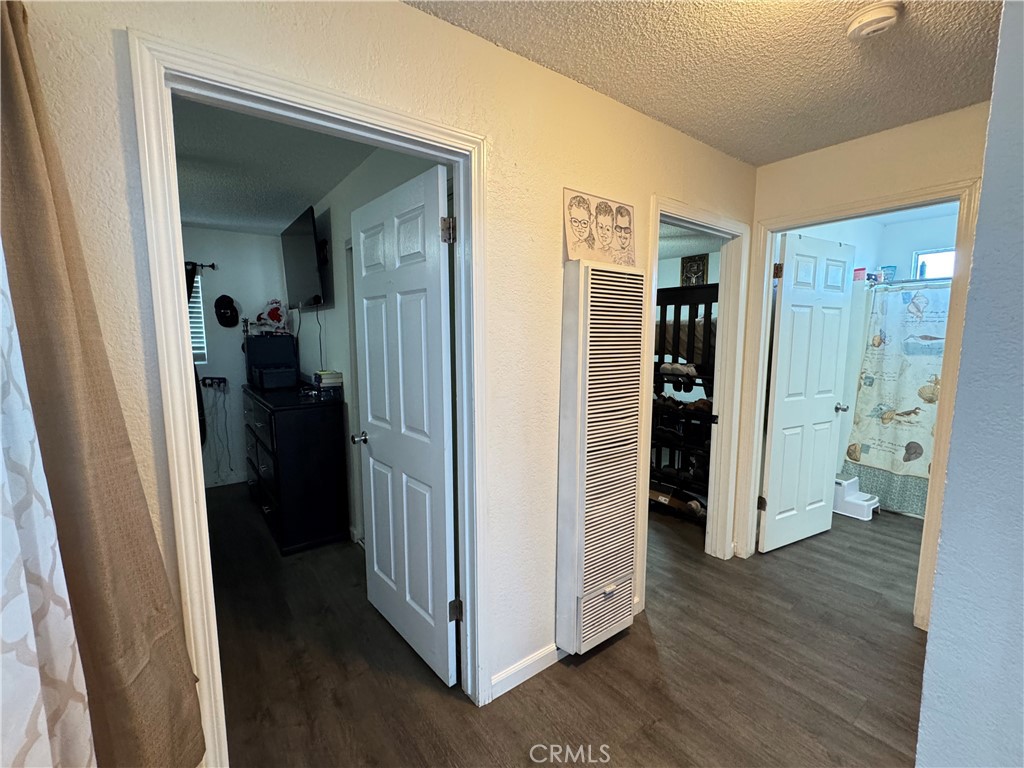 590 S 6th Property Photo 27