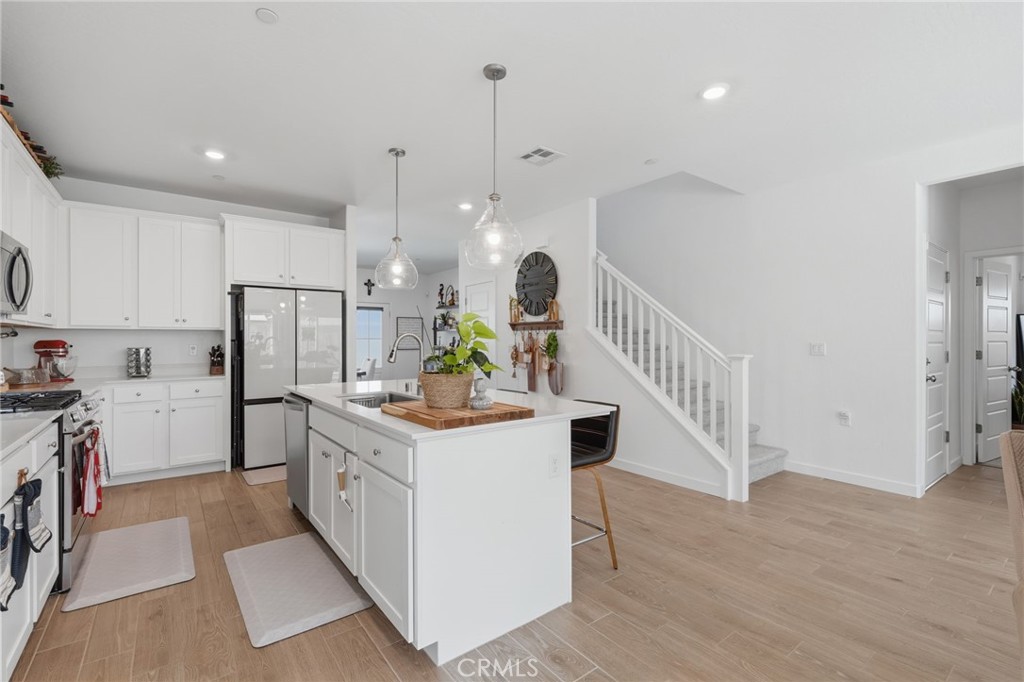 432 University Drive Property Photo 18