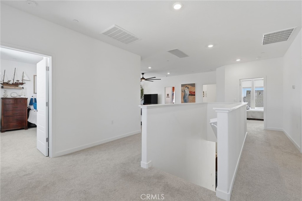 432 University Drive Property Photo 34