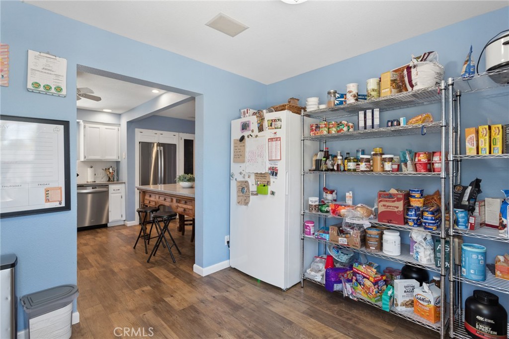 122 Pearwood Property Photo 16