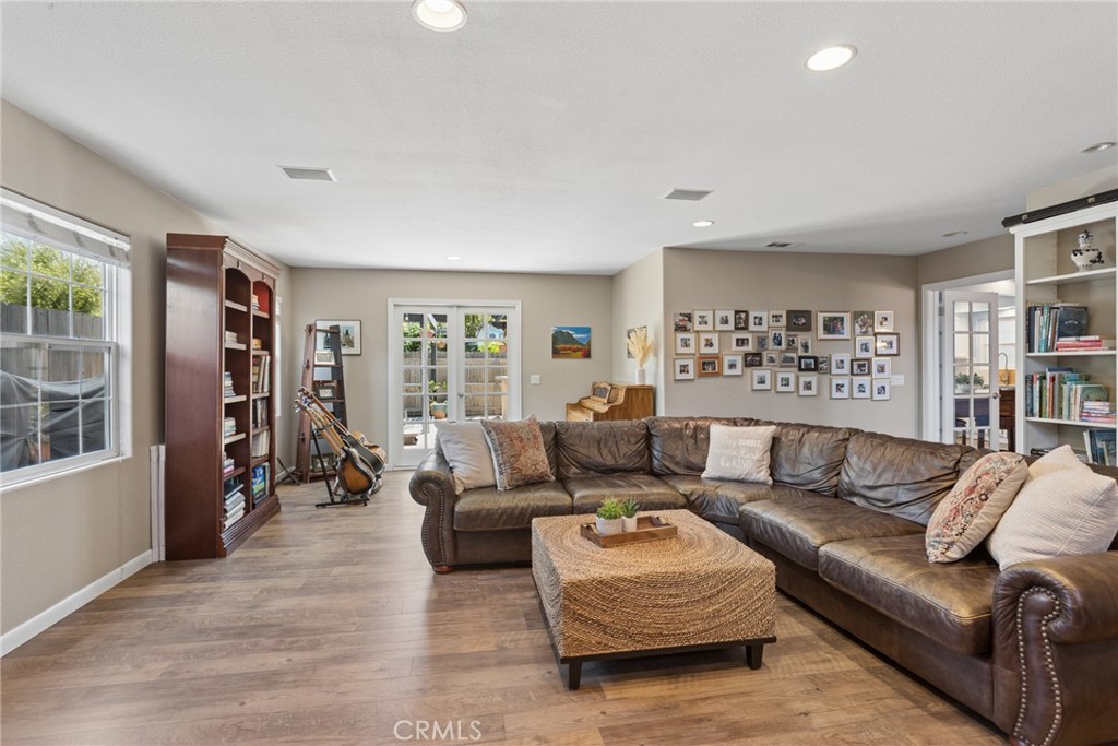 122 Pearwood Property Photo 17