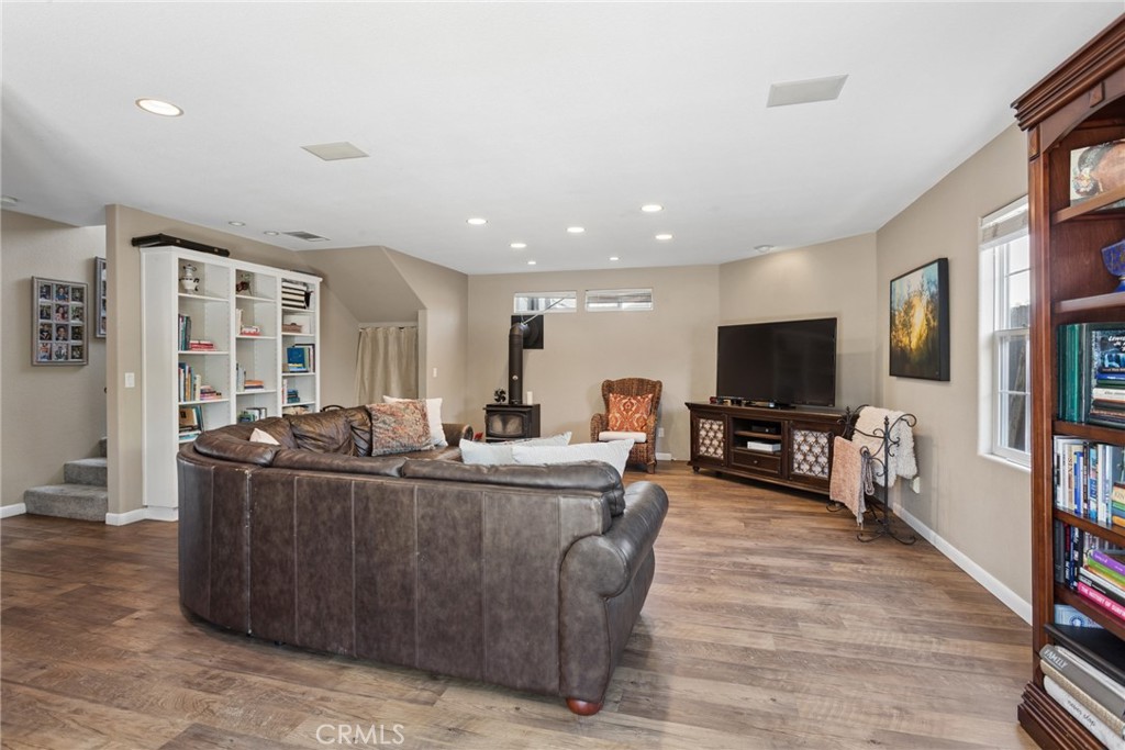 122 Pearwood Property Photo 19