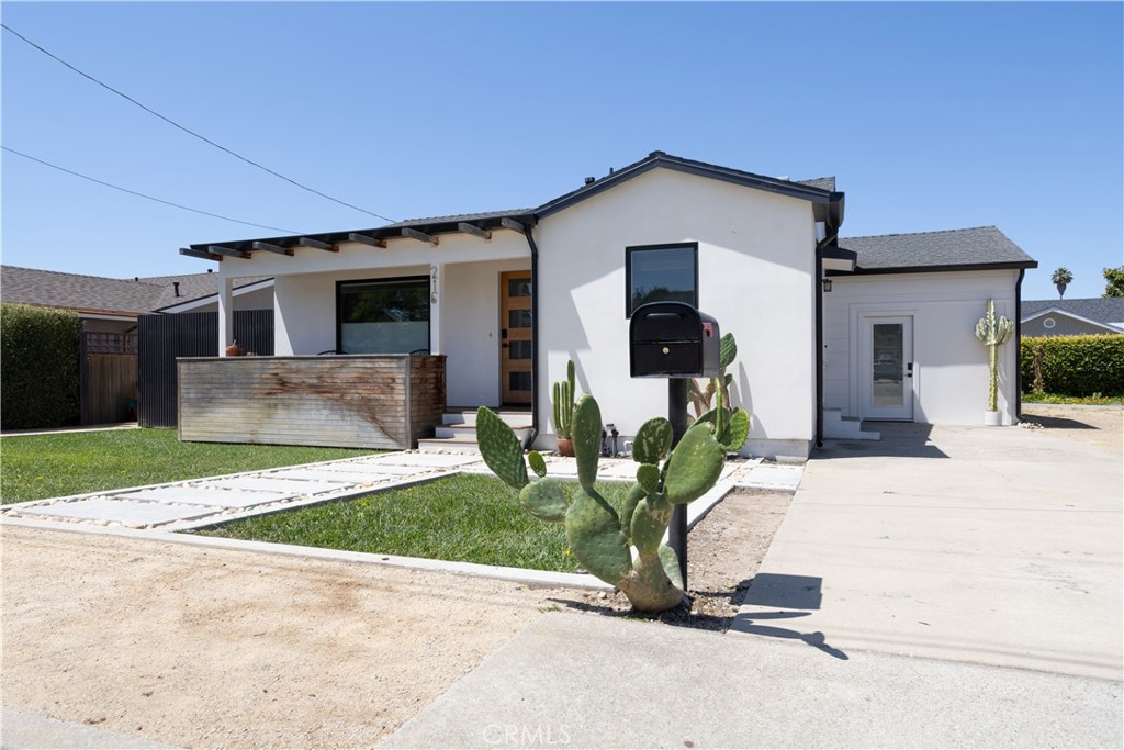 216 Garden Street Property Photo 2