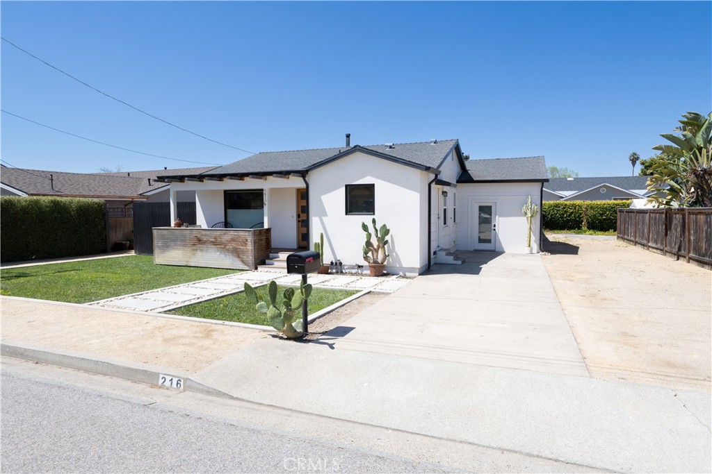 216 Garden Street Property Photo 5