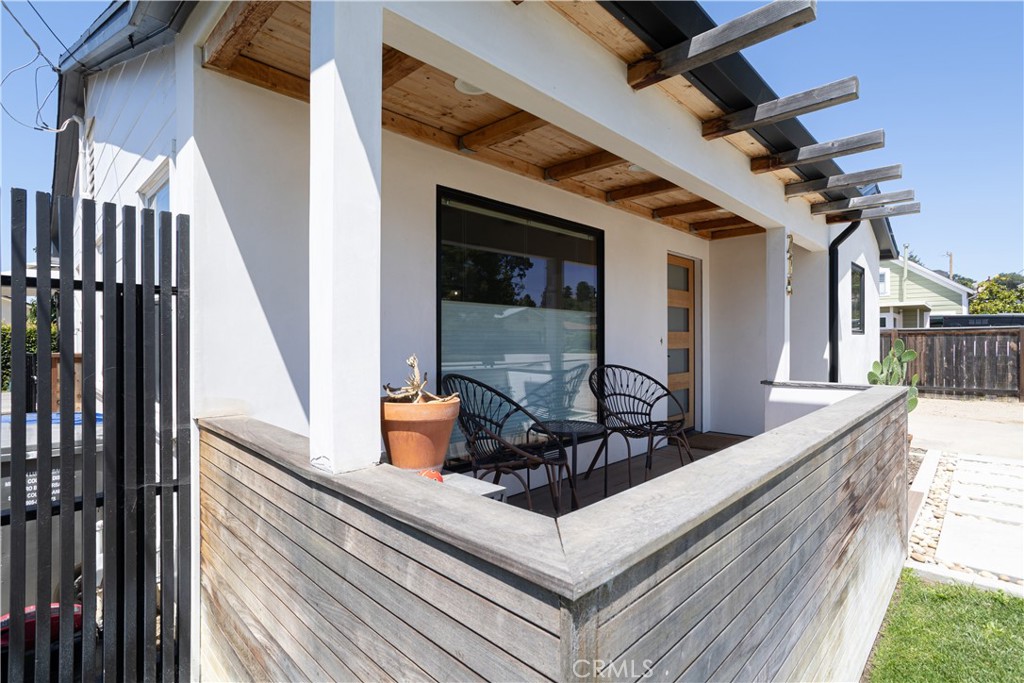 216 Garden Street Property Photo 9