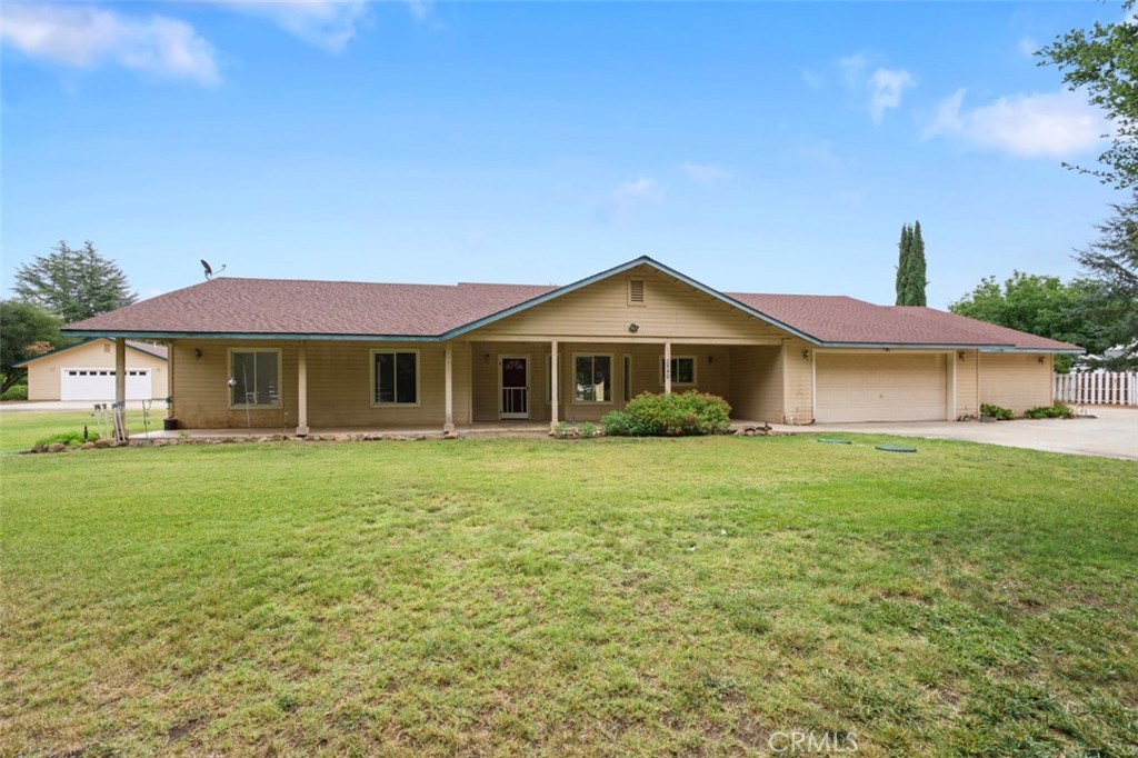 2540 Campo Road Property Photo 1