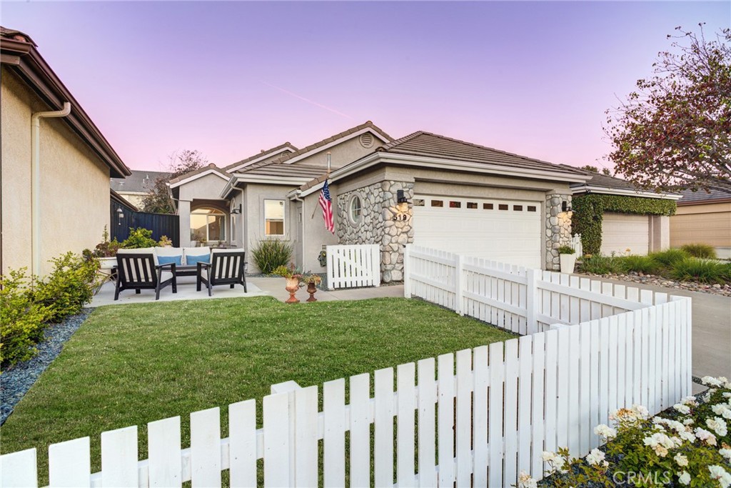 519 Starlight Property Photo 1