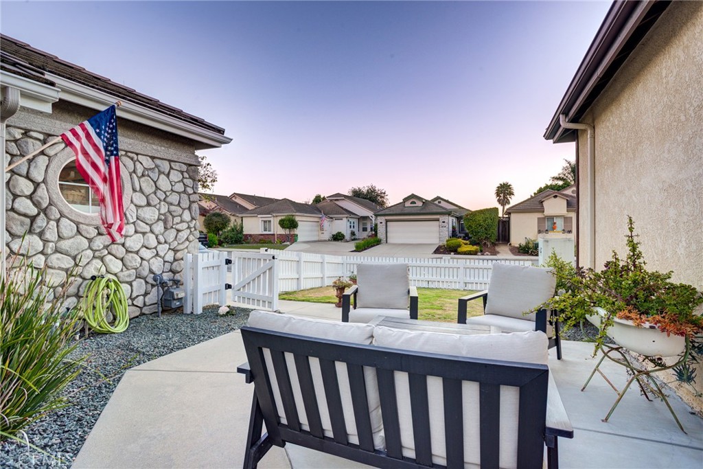 519 Starlight Property Photo 5