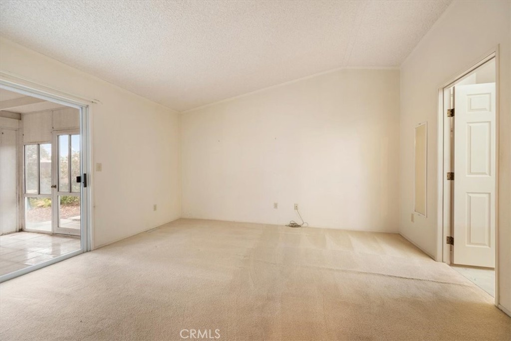927 Vista Del Rio Property Photo 7
