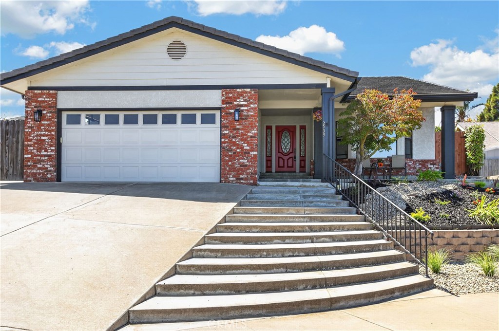 2939 Stardust Court Property Photo 1