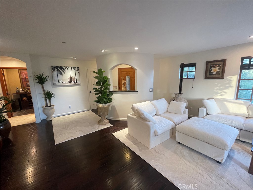 2176 Santa Ynez Ave. Property Photo 10