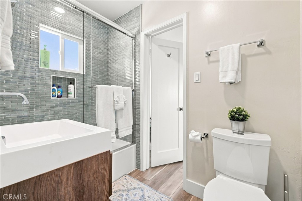 341 Main Property Photo 24