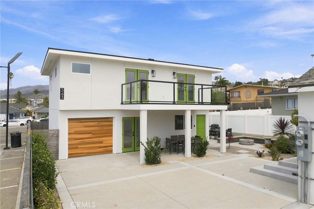 341 Main Property Photo 32