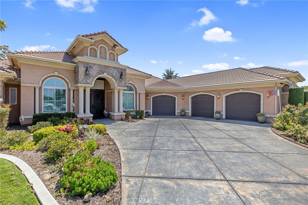 2579 Meadow View Property Photo 4