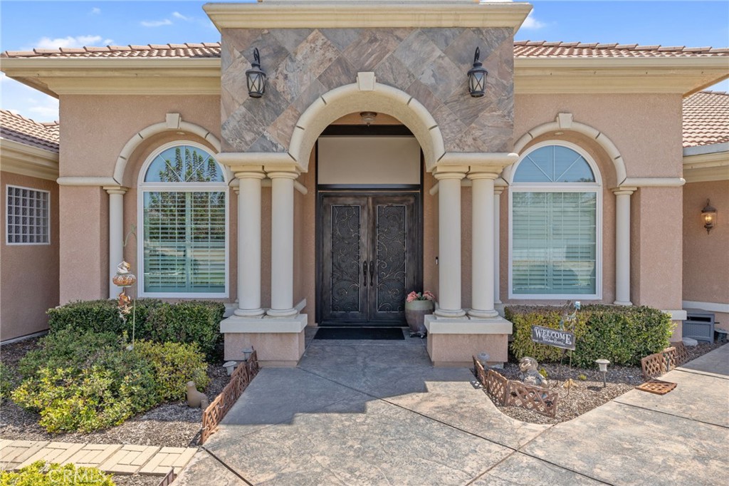 2579 Meadow View Property Photo 5