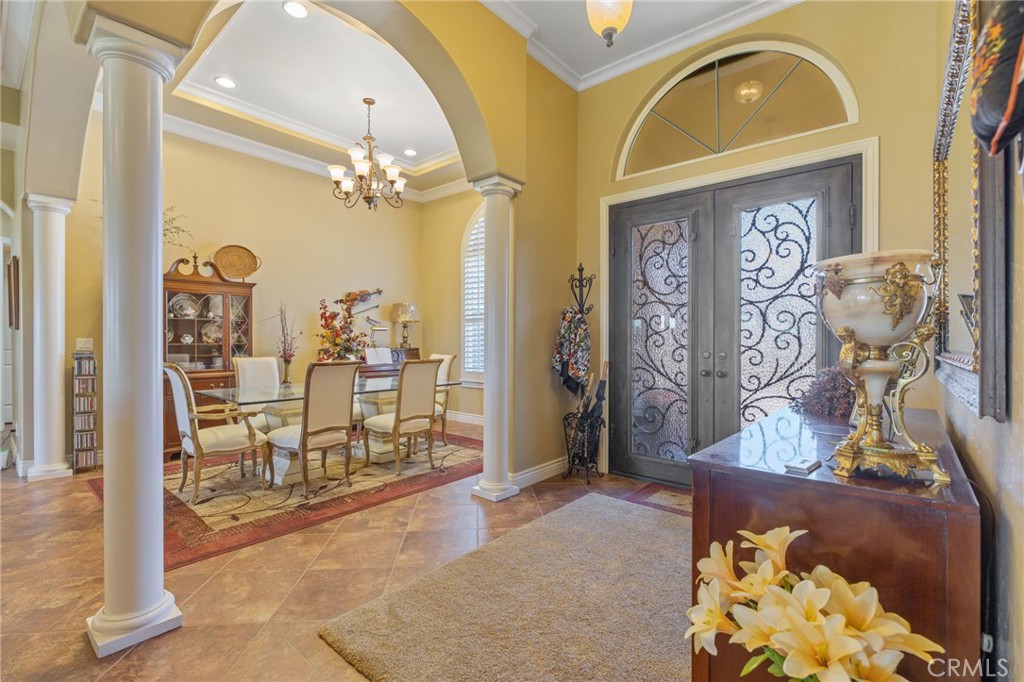 2579 Meadow View Property Photo 6
