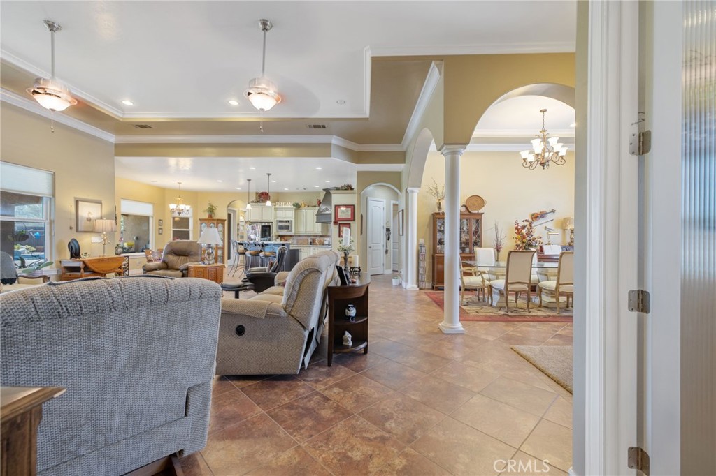 2579 Meadow View Property Photo 10