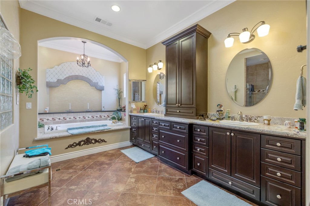 2579 Meadow View Property Photo 47