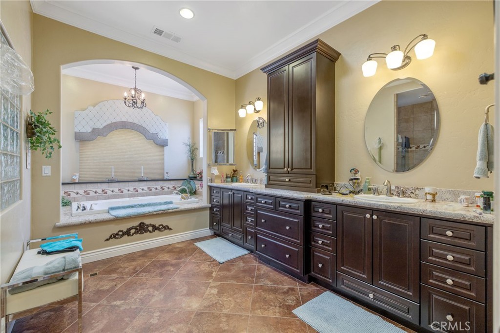 2579 Meadow View Property Photo 47