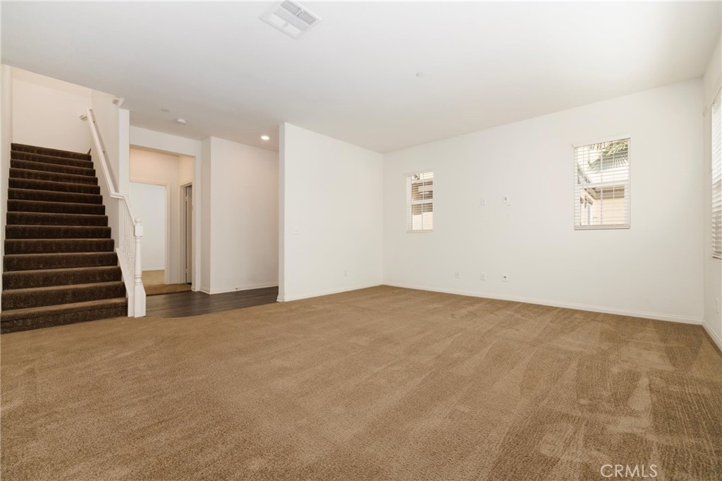 20509 Hazelnut Court Property Photo 7
