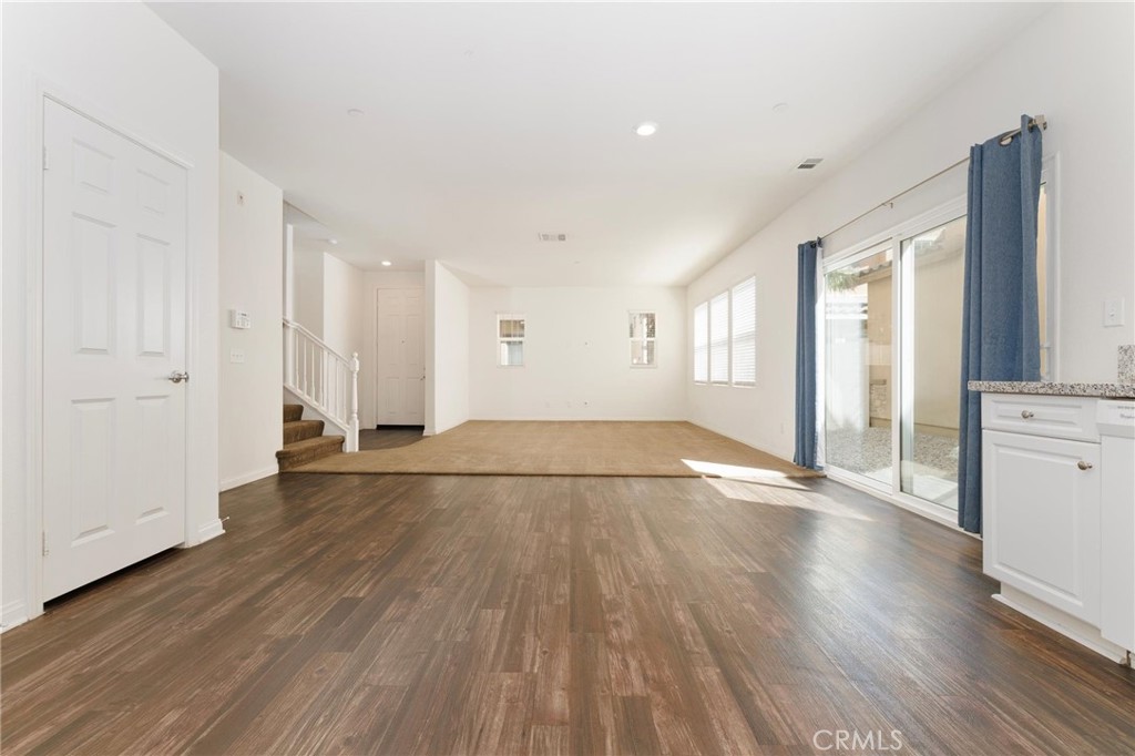 20509 Hazelnut Court Property Photo 13
