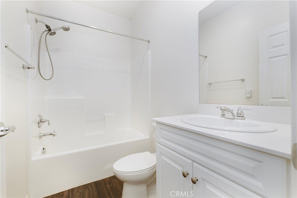 20509 Hazelnut Court Property Photo 15