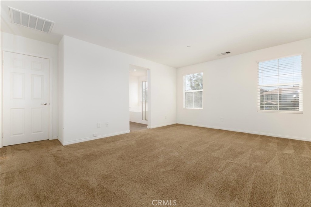 20509 Hazelnut Court Property Photo 17
