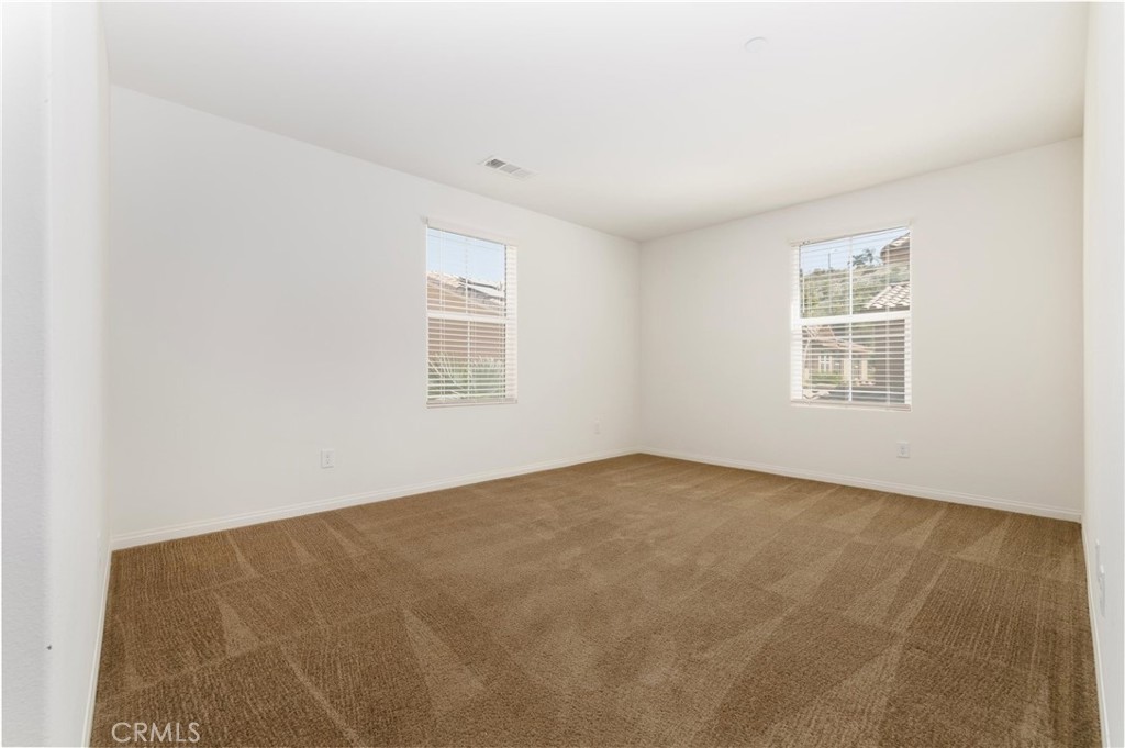 20509 Hazelnut Court Property Photo 23